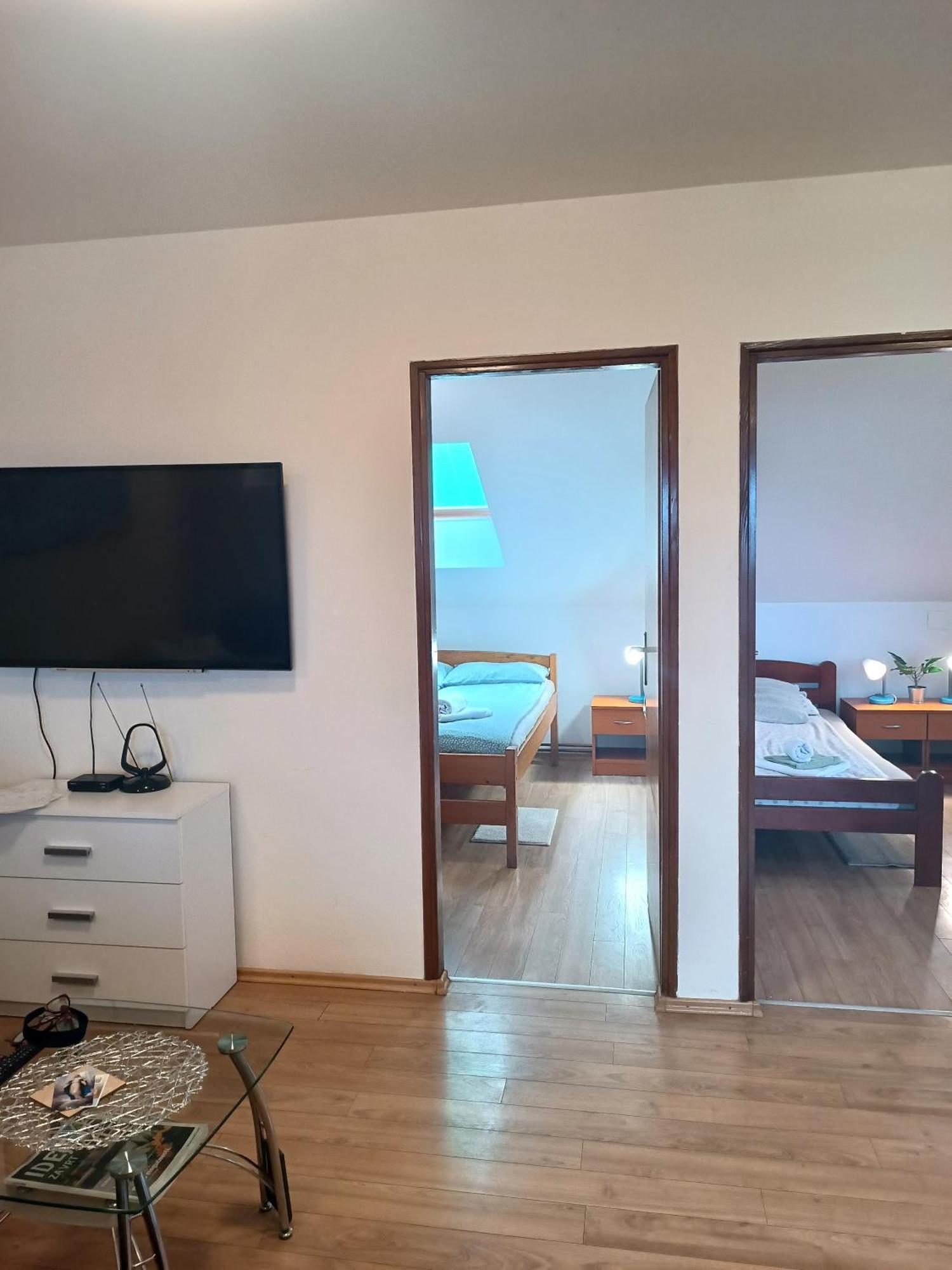 Apartman Petra Zabok Exteriör bild