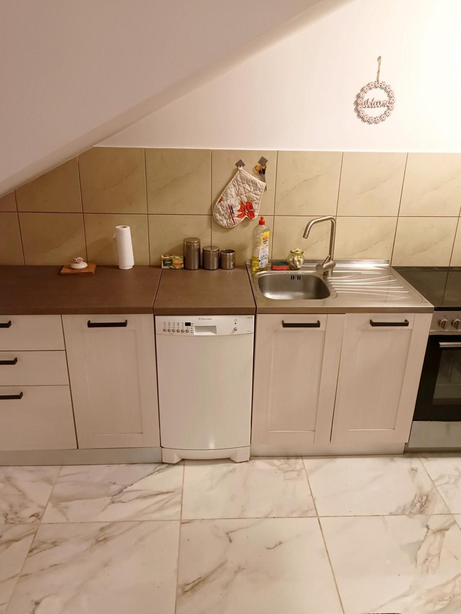 Apartman Petra Zabok Exteriör bild