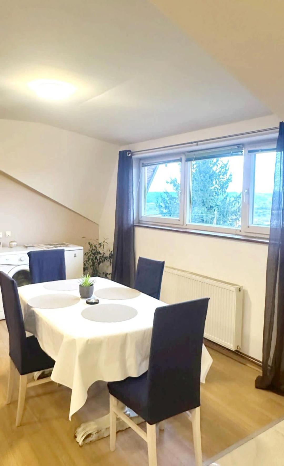 Apartman Petra Zabok Exteriör bild